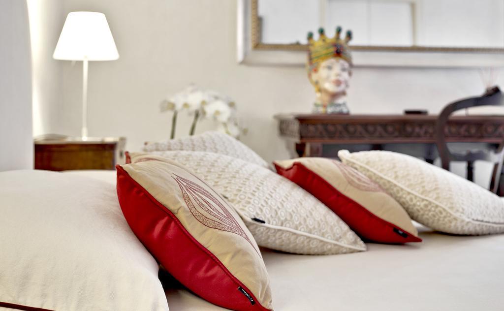 Donna Coraly Country Boutique Hotel Arenella  Phòng bức ảnh