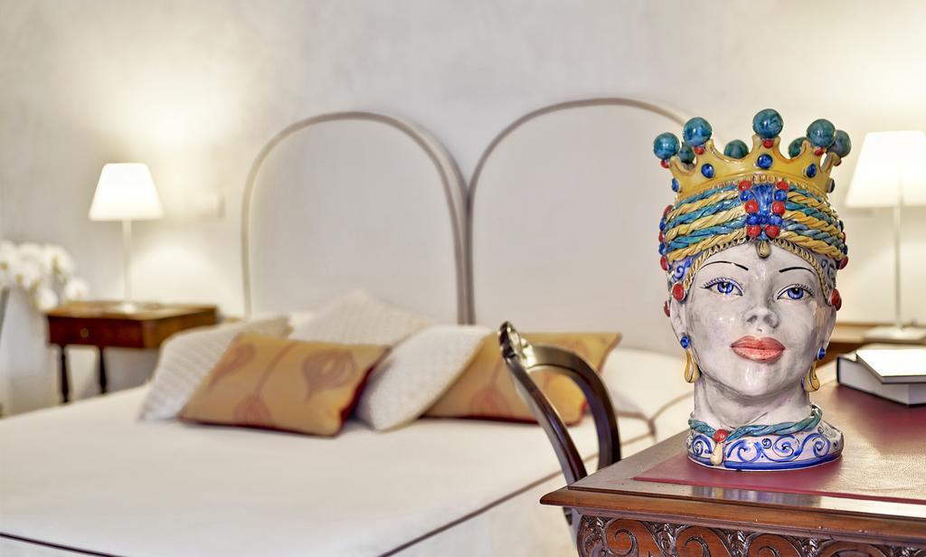 Donna Coraly Country Boutique Hotel Arenella  Phòng bức ảnh